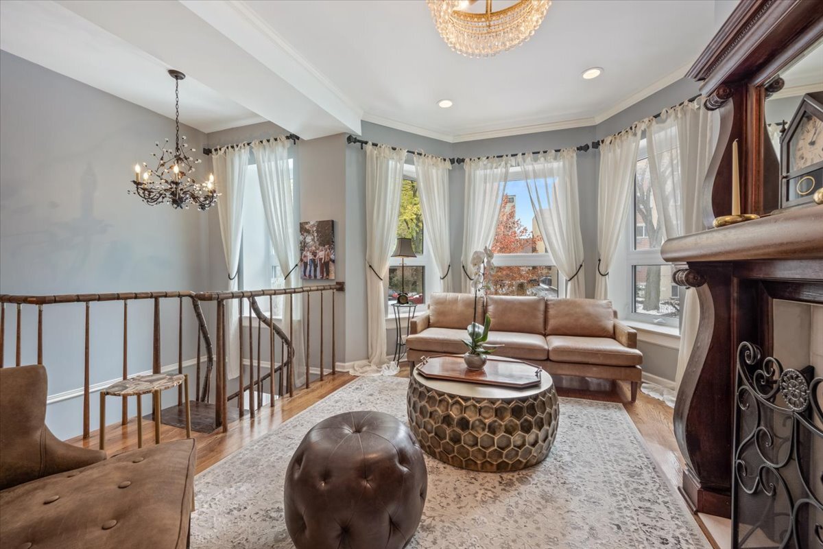 636 W Grace Street Unit: 1W
