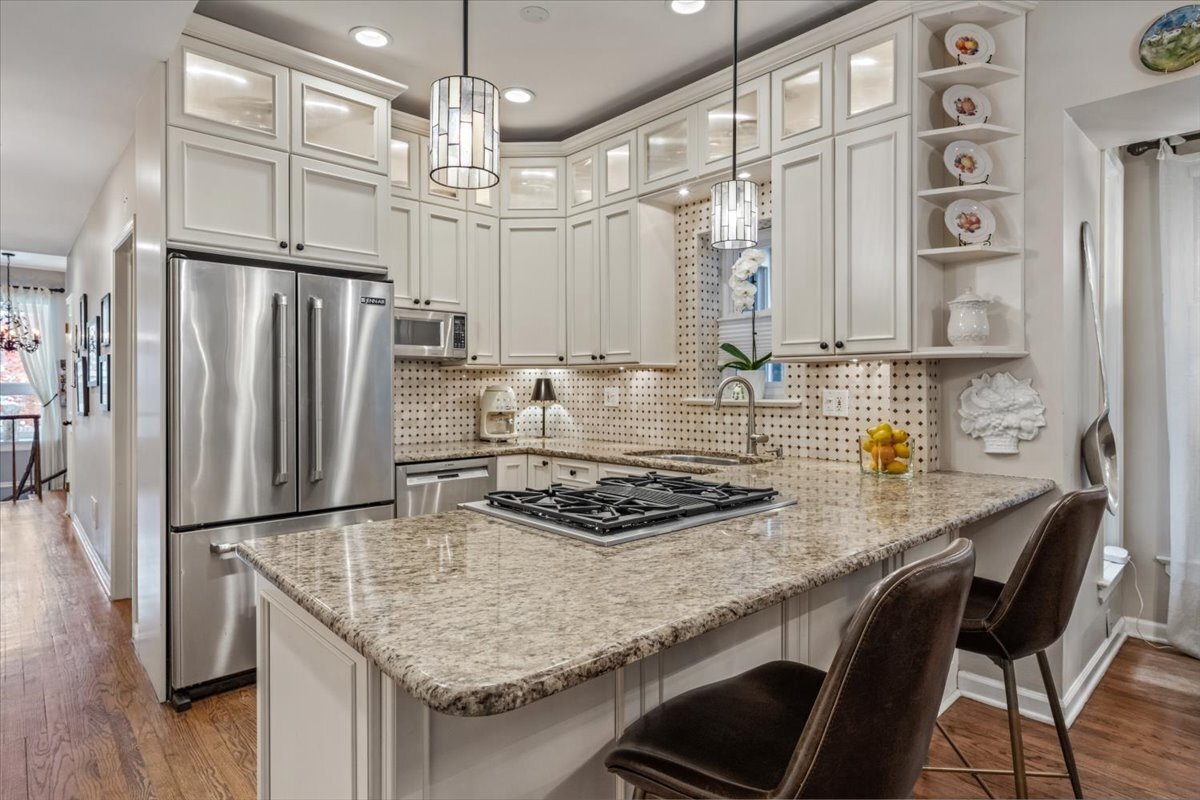 636 W Grace Street Unit: 1W