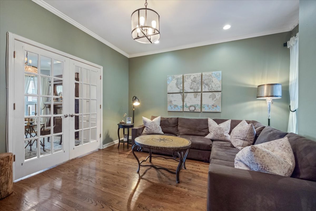 636 W Grace Street Unit: 1W