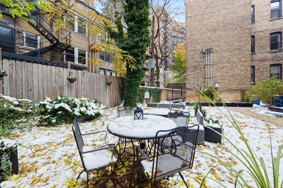636 W Grace Street Unit: 1W