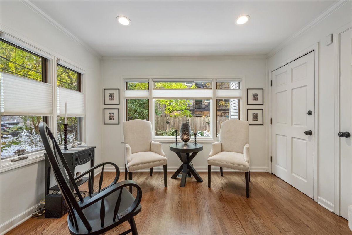 636 W Grace Street Unit: 1W