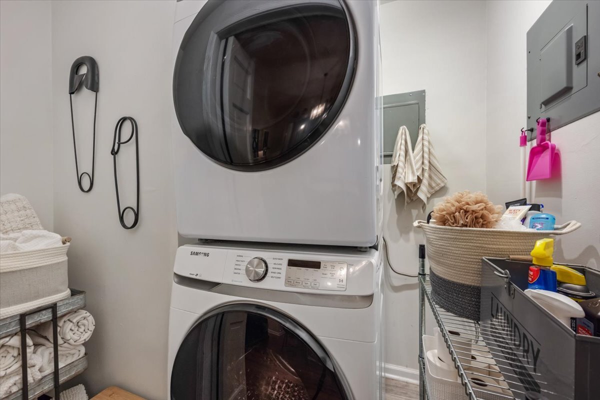 636 W Grace Street Unit: 1W