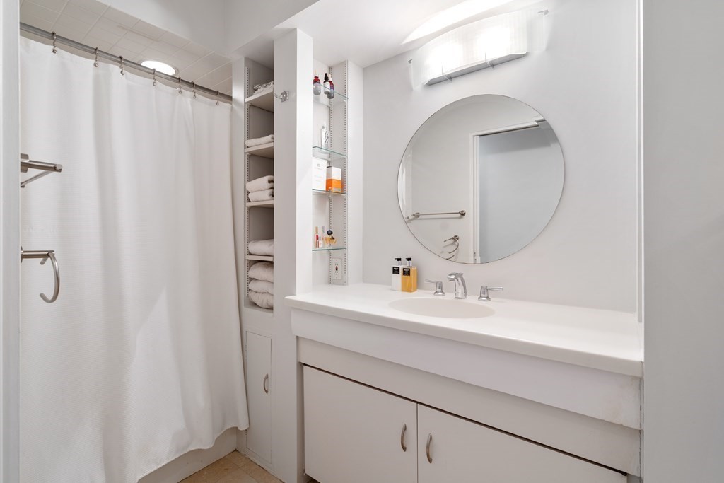 263 Beacon Street Unit: 3