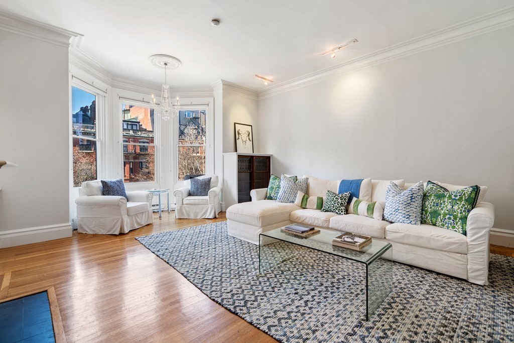 263 Beacon Street Unit: 3