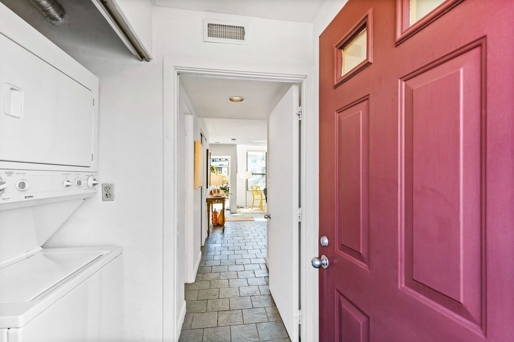 91 Governor Winthrop Rd. Unit: 91