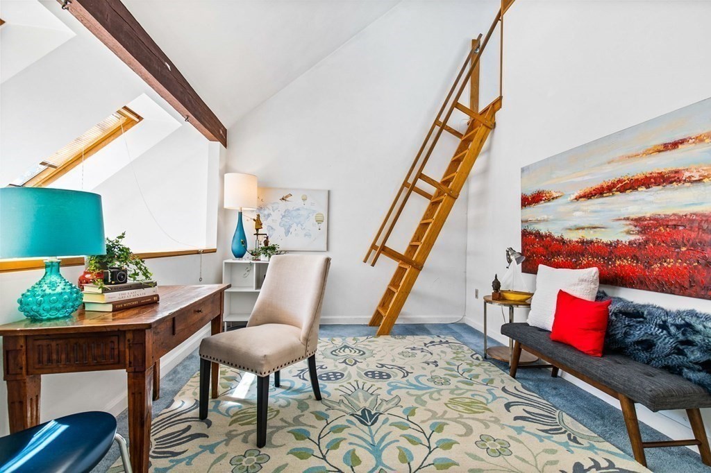 91 Governor Winthrop Rd. Unit: 91