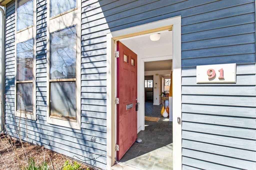 91 Governor Winthrop Rd. Unit: 91