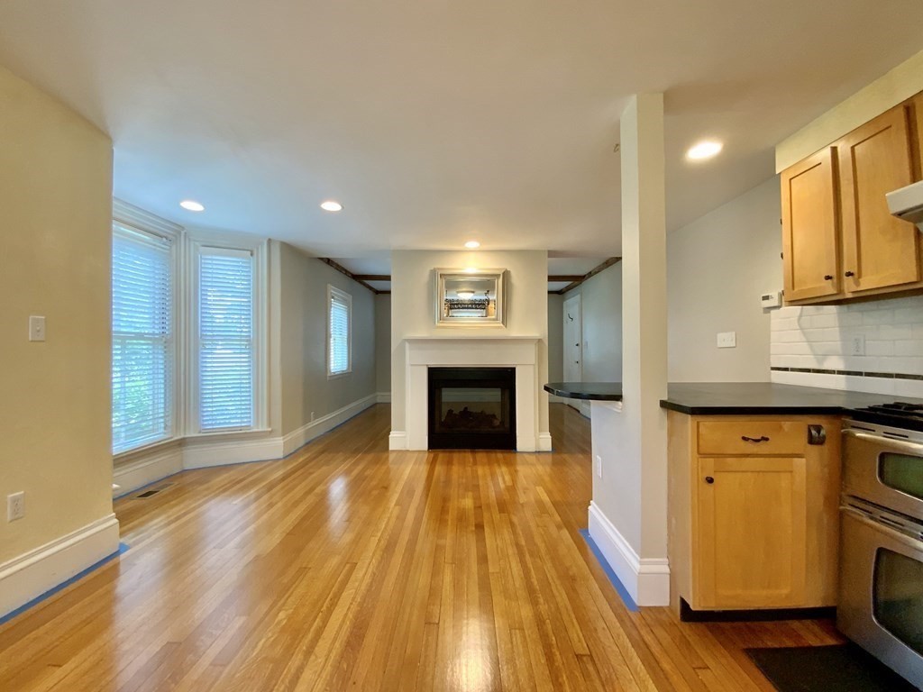 80 Pleasant St Unit: 2