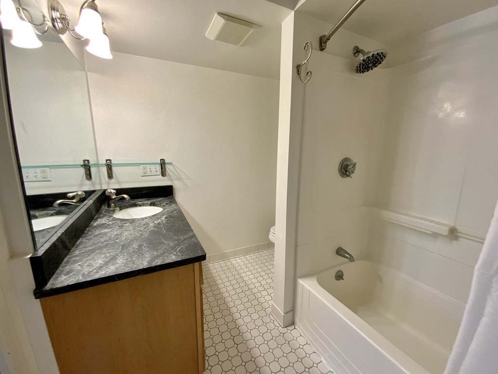 80 Pleasant St Unit: 2