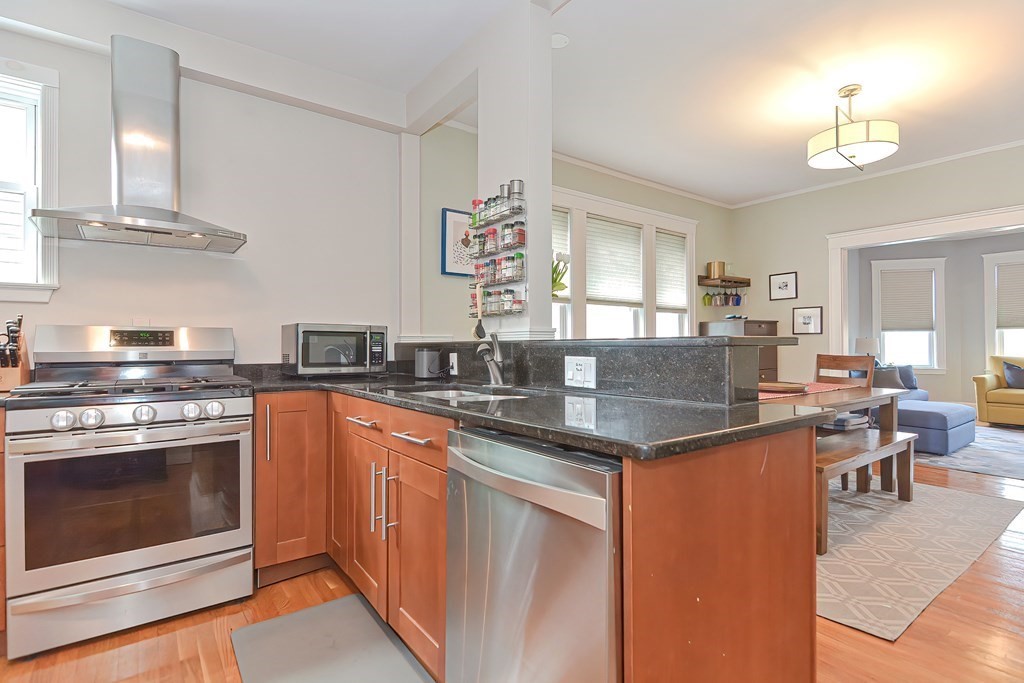 78 Forest Hills St Unit: 2