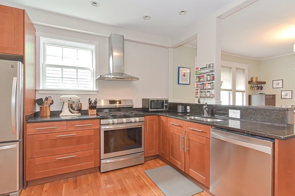 78 Forest Hills St Unit: 2