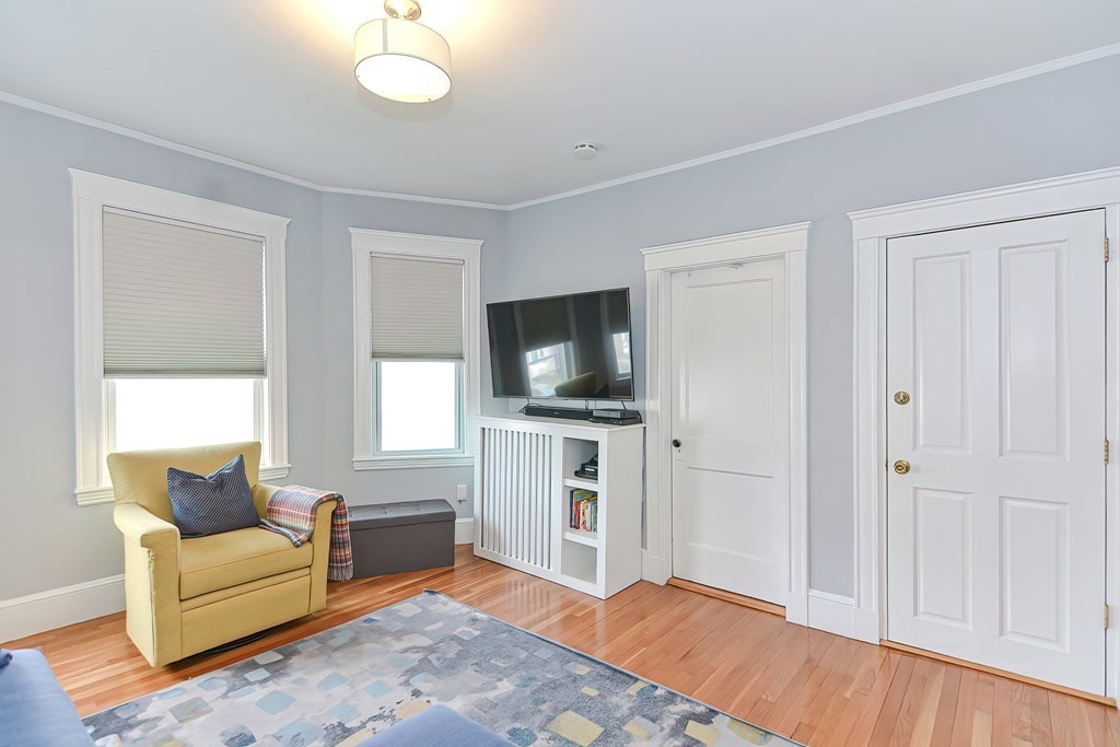 78 Forest Hills St Unit: 2