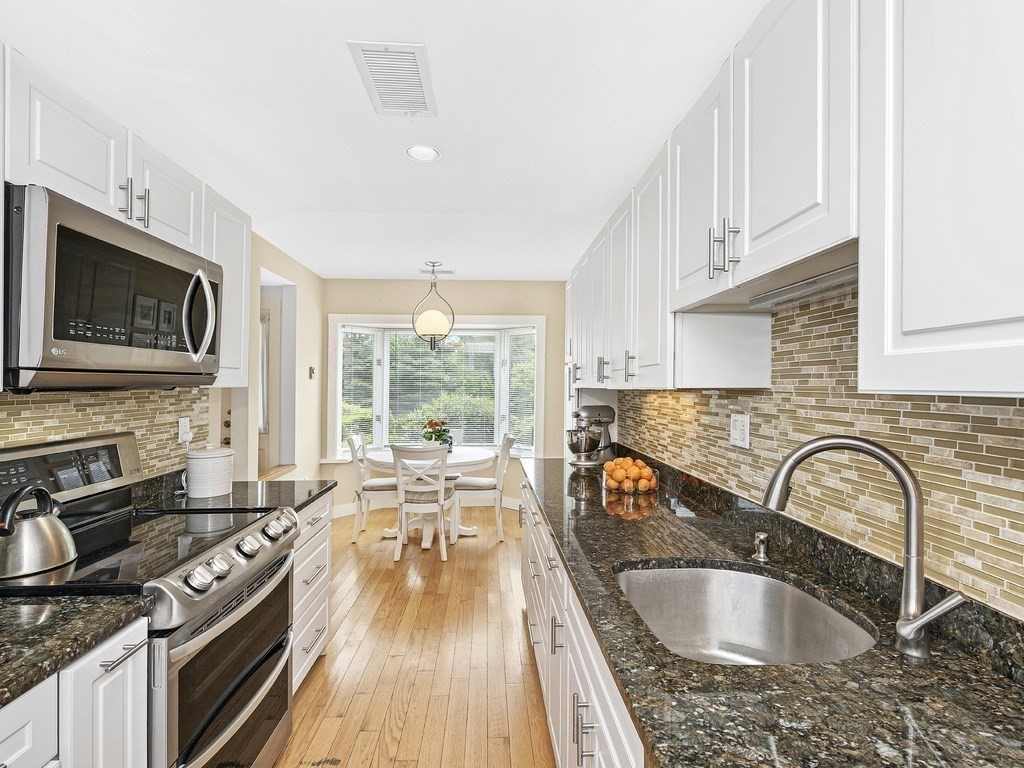 695 Hammond St Unit: 695