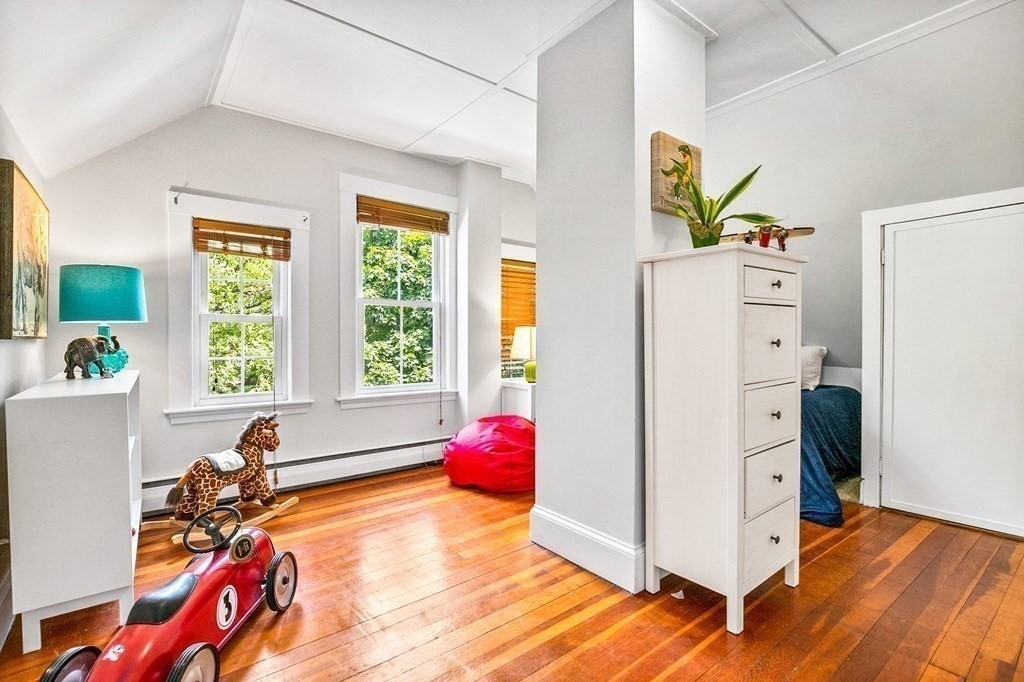 44 Dalby St Unit: 44