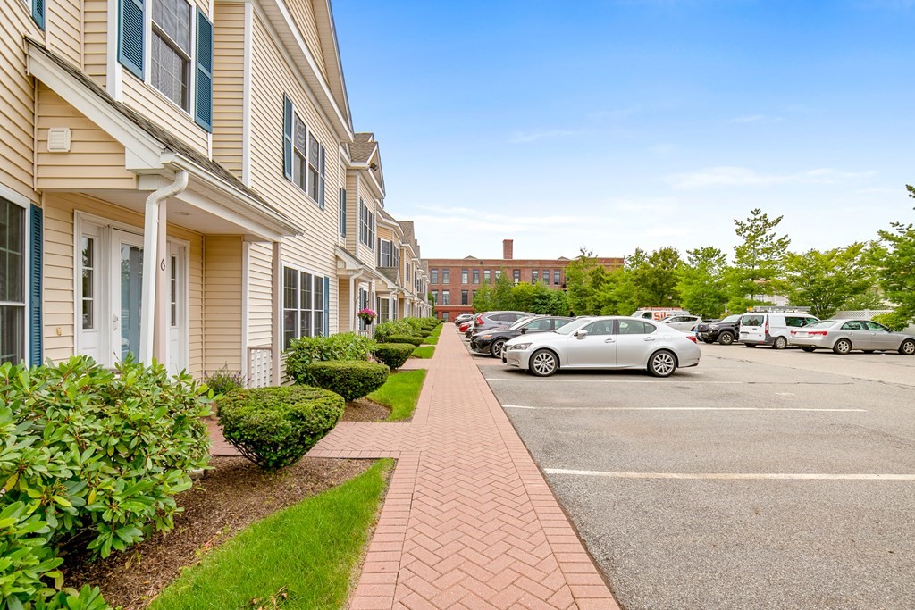 215 Harvard St Unit: 6