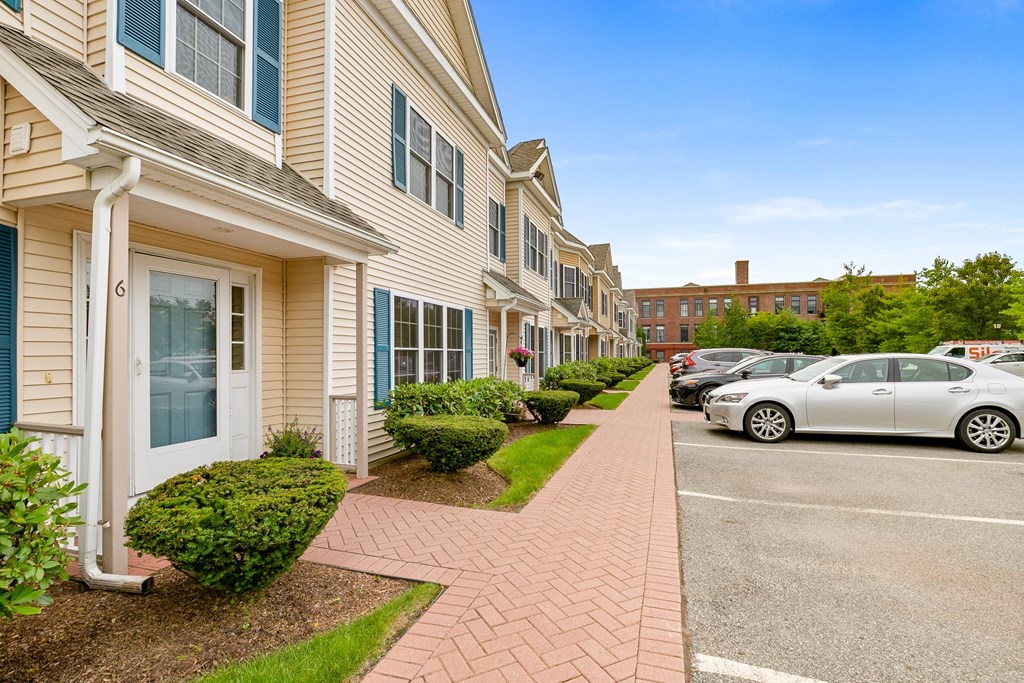 215 Harvard St Unit: 6