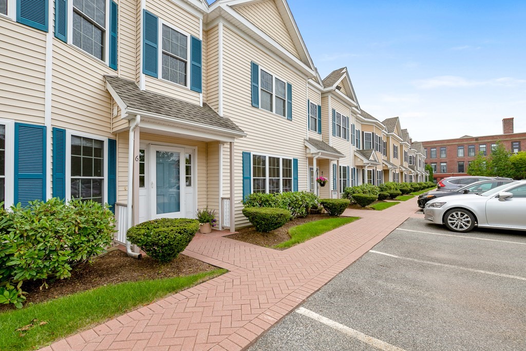 215 Harvard St Unit: 6