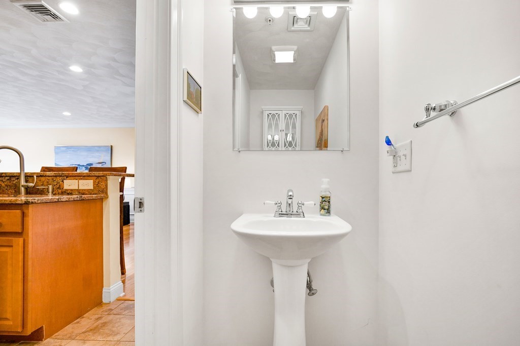 215 Harvard St Unit: 6