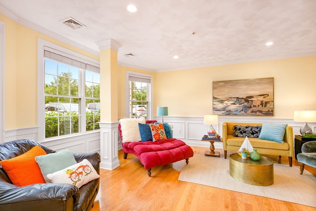 215 Harvard St Unit: 6