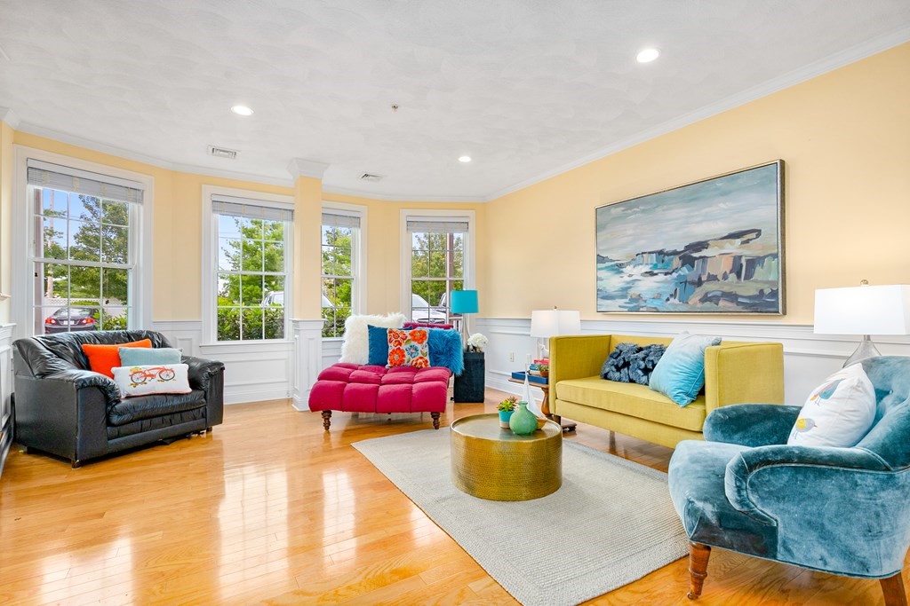 215 Harvard St Unit: 6