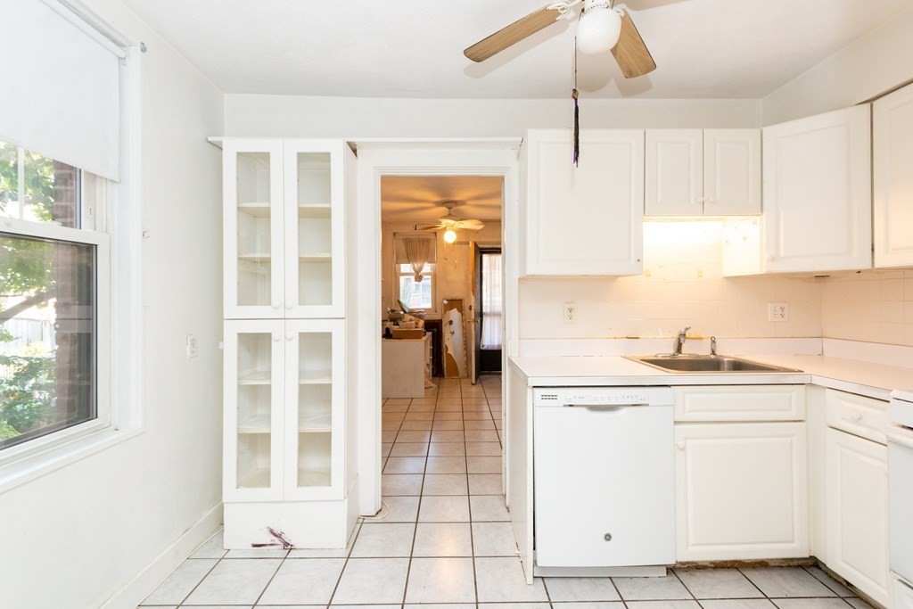 120 Lanark Road Unit: 3