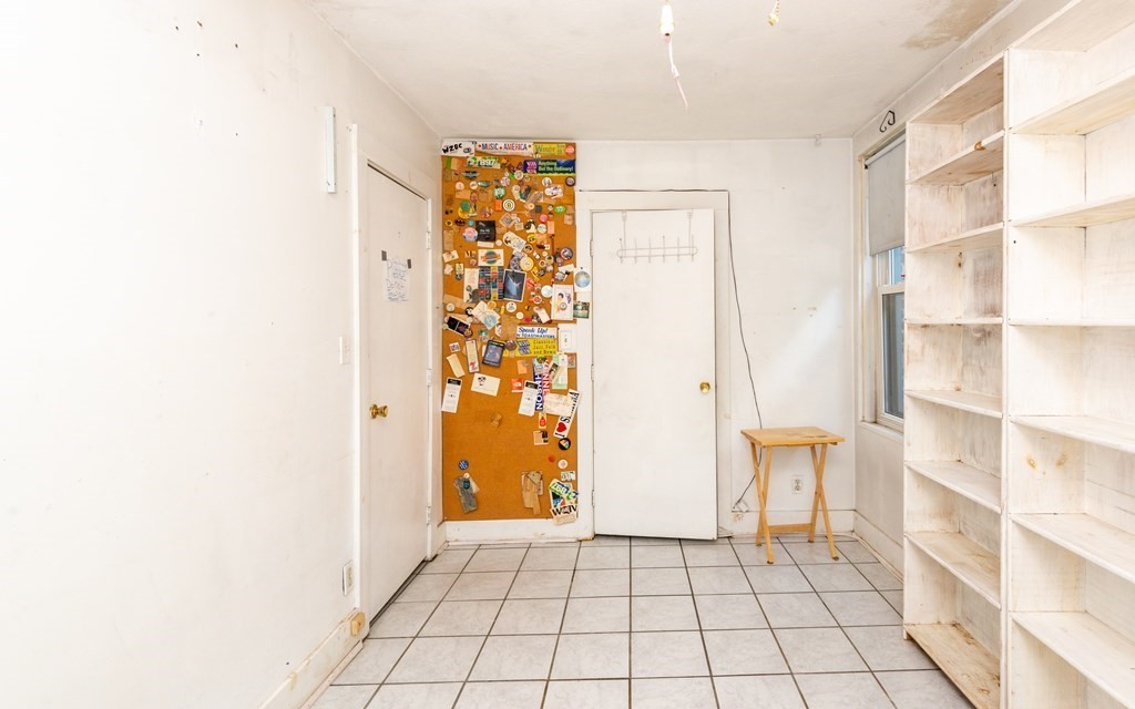 120 Lanark Road Unit: 3