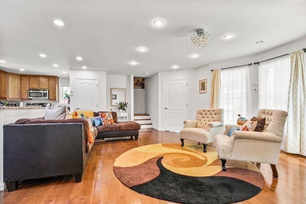 188 E Central St Unit: 188