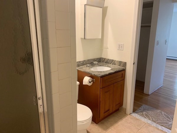 655 Sawmill Brook Parkway Unit: 18