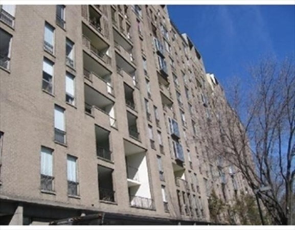 44 Washington St Unit: 403