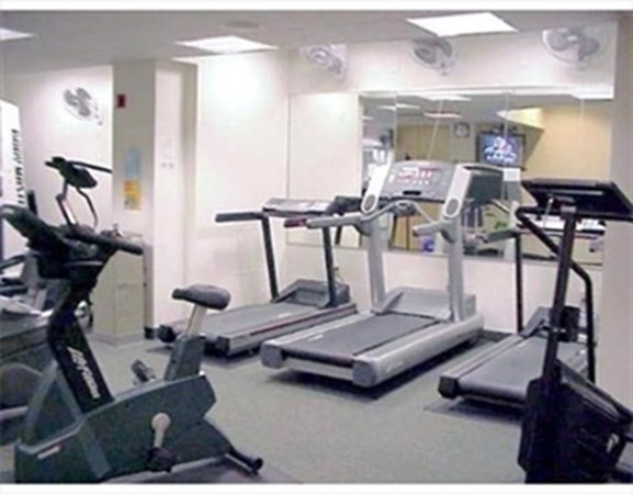 44 Washington St Unit: 403