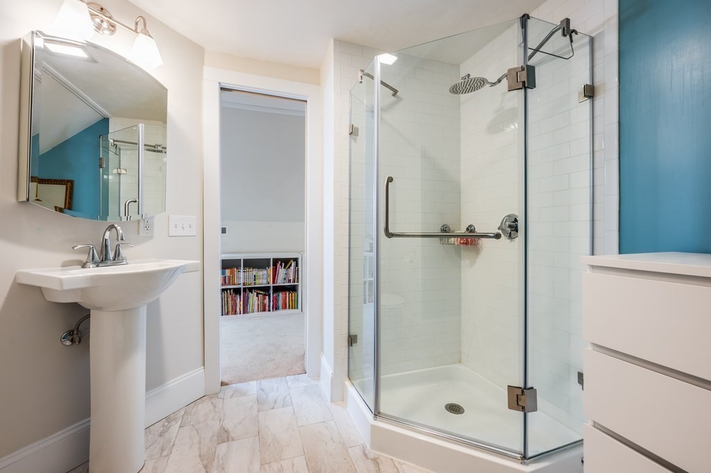 36 Churchill Ave Unit: 2