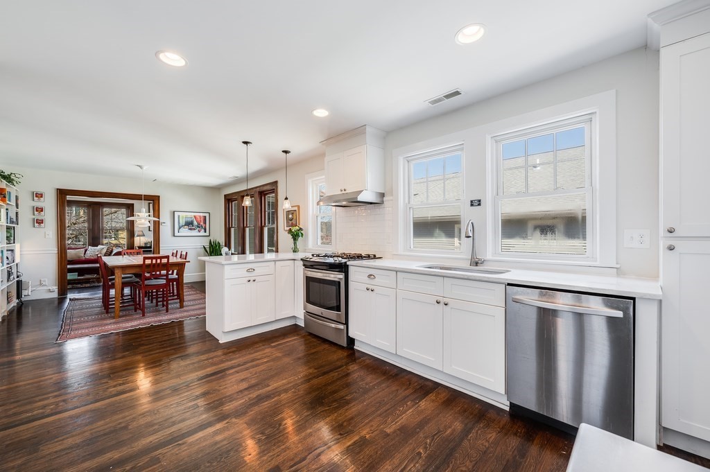 36 Churchill Ave Unit: 2