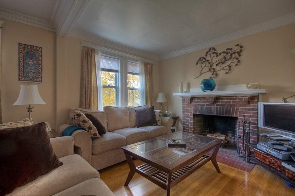 103-105 Ripley Unit: 103