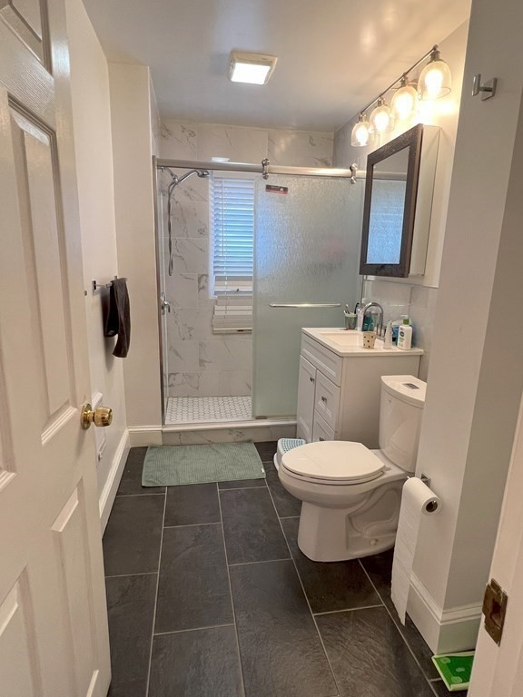 105 Ripley St Unit: 105