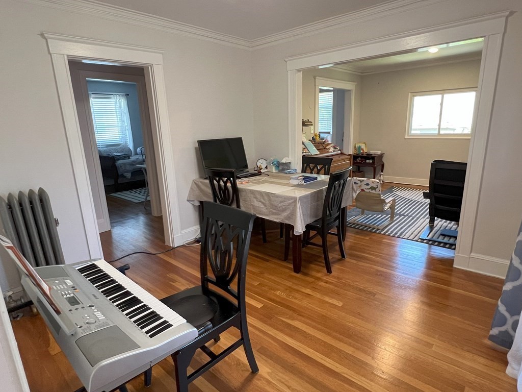 105 Ripley St Unit: 105