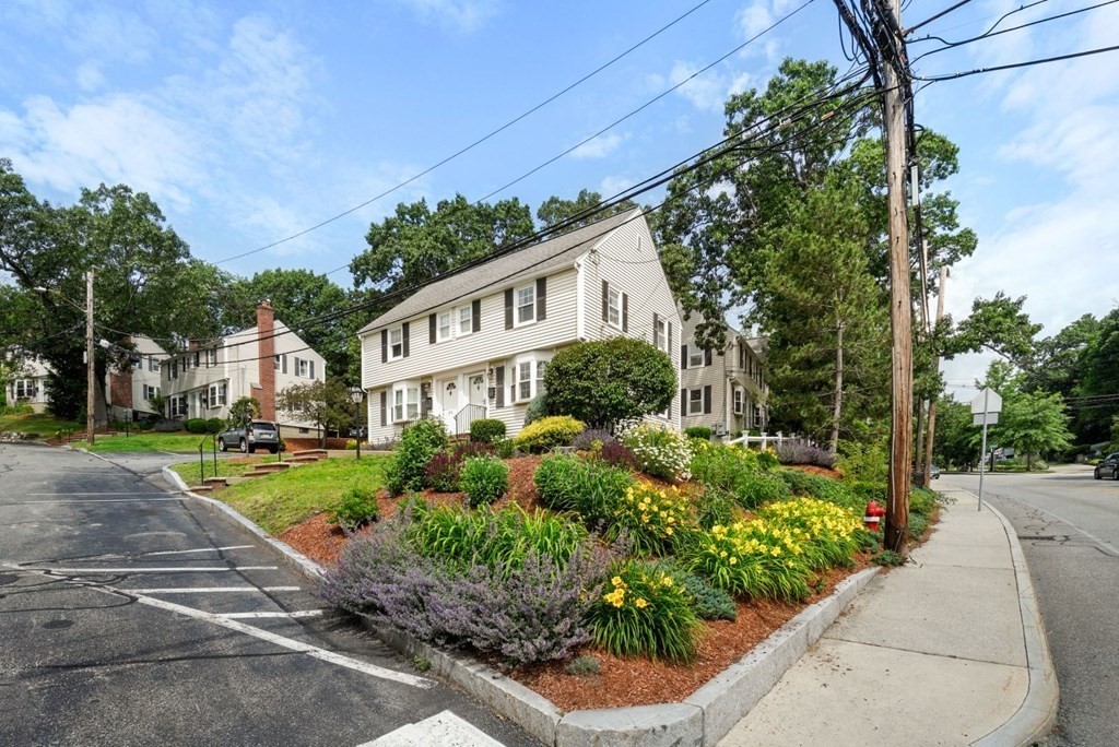 480 Summer Street Unit: 480