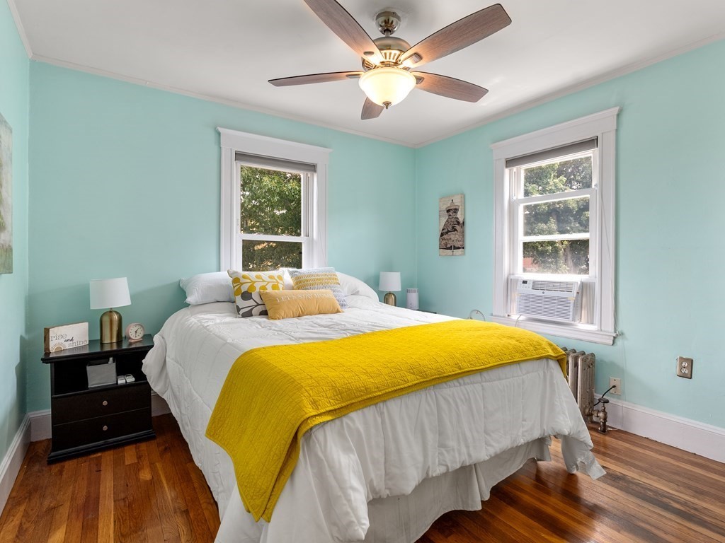 644 Hyde Park Ave Unit: 3R