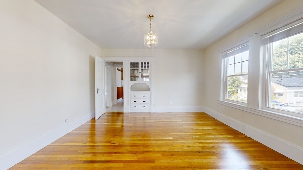 104-106 Waverley Ave