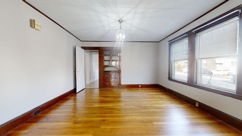 104-106 Waverley Ave