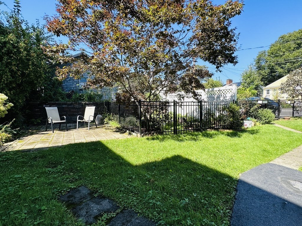 104-106 Waverley Ave