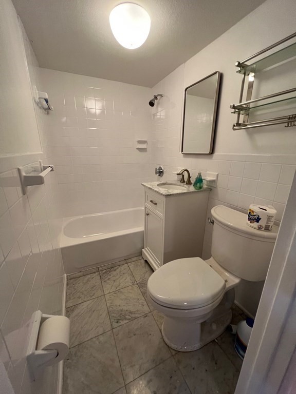 57-A Saint Paul St Unit: 20