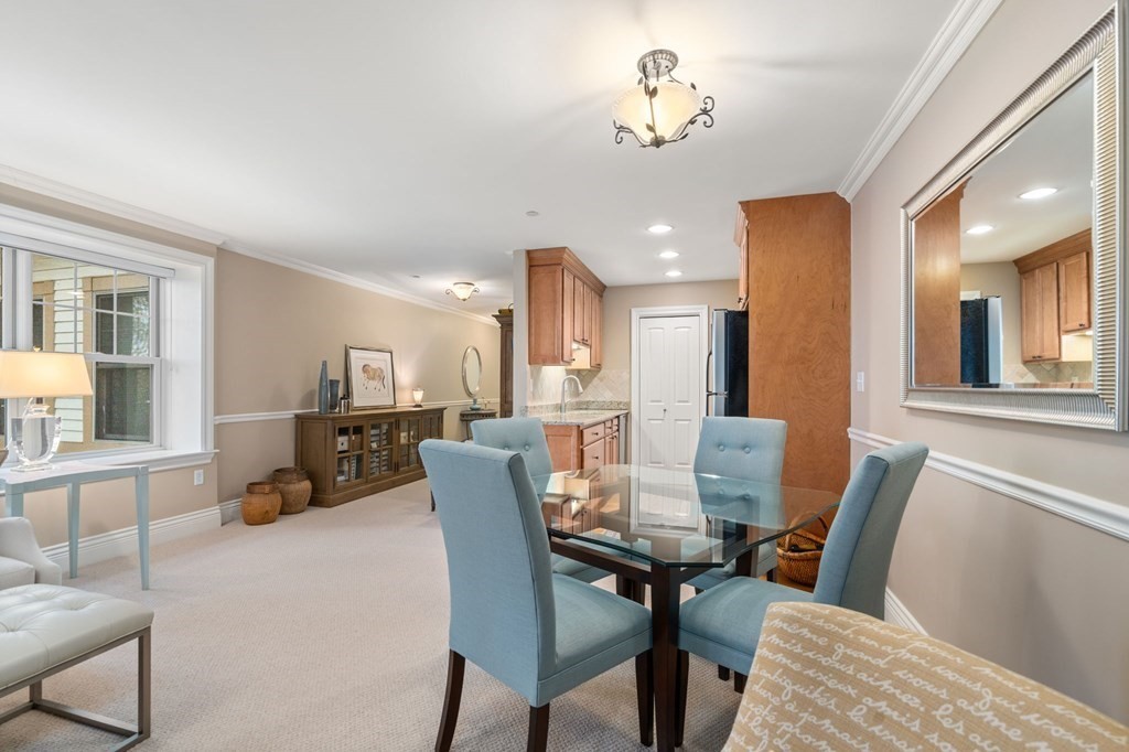 12 Russell Rd Unit: 304