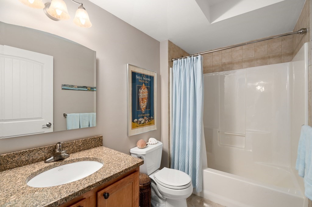 12 Russell Rd Unit: 304