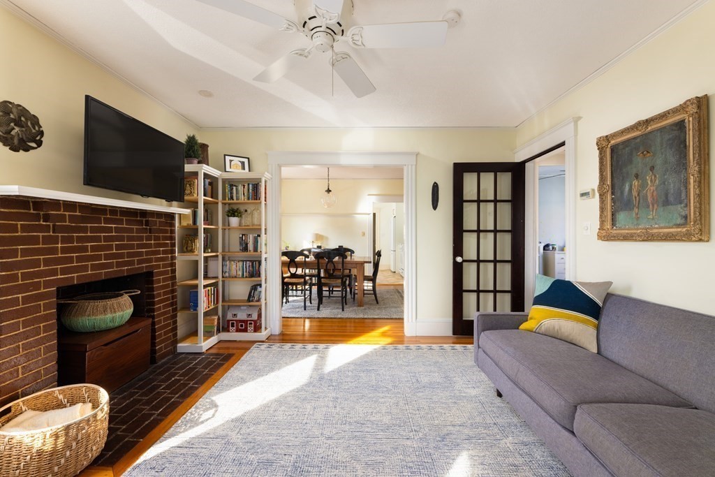 46 Amsden St Unit: 46