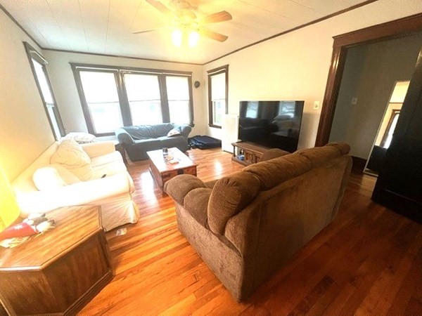 104-106 Waverley Unit: 106