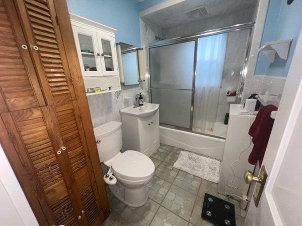 104-106 Waverley Unit: 106