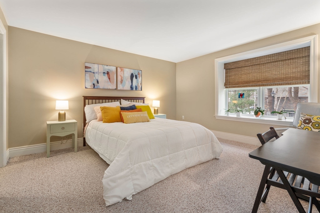 12 Russell Rd Unit: 207