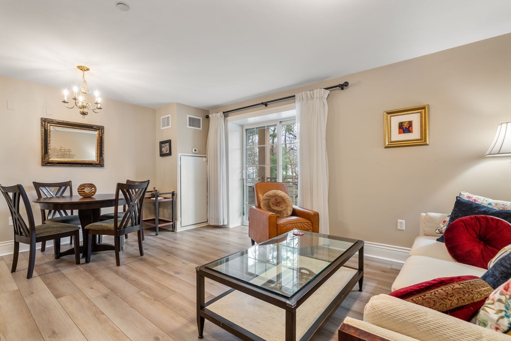 12 Russell Rd Unit: 207