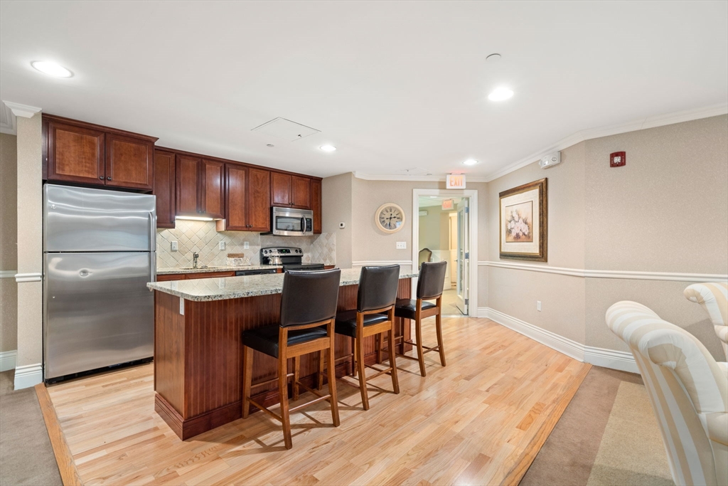 12 Russell Rd Unit: 207