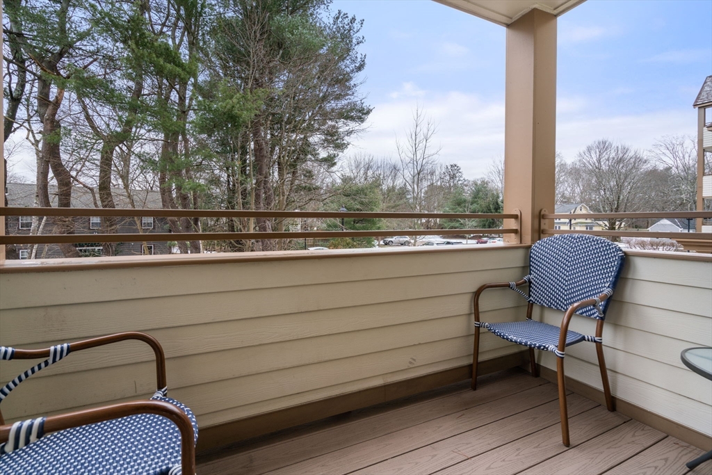 12 Russell Rd Unit: 207